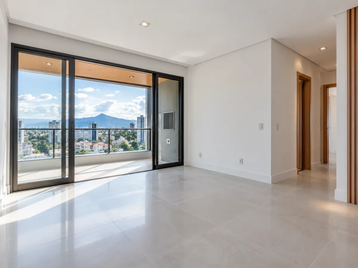 Sala de apartamento novo, vazio, pronto para a entrega das chaves